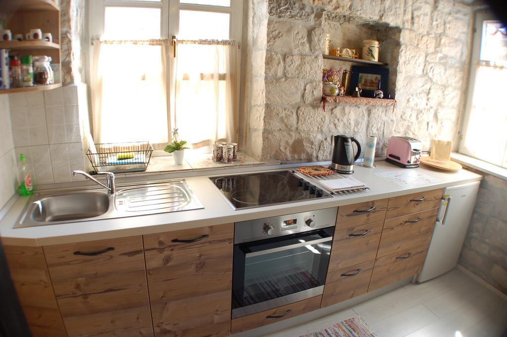 Apartment Tragurium Trogir Eksteriør bilde