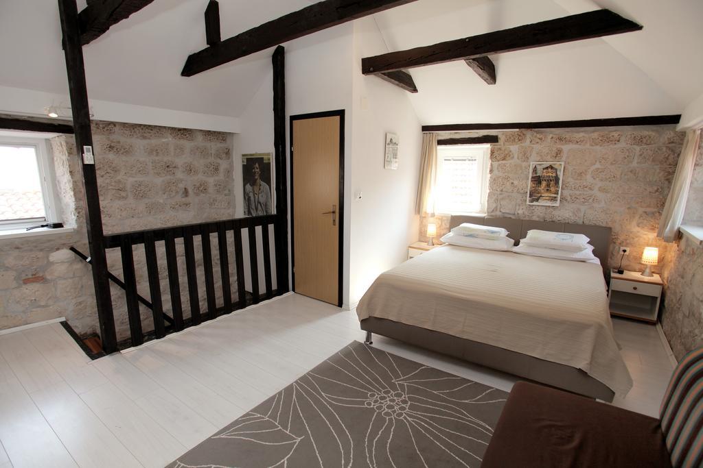 Apartment Tragurium Trogir Eksteriør bilde