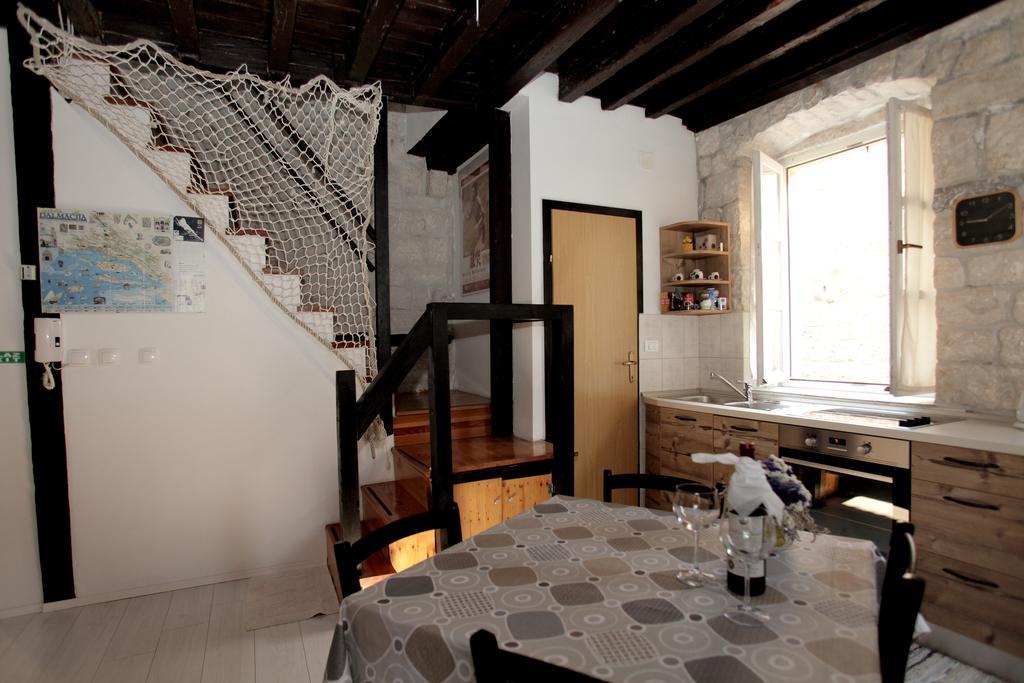 Apartment Tragurium Trogir Eksteriør bilde