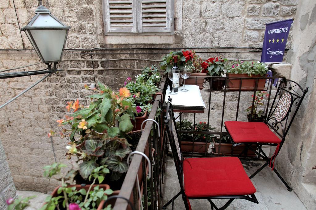 Apartment Tragurium Trogir Eksteriør bilde